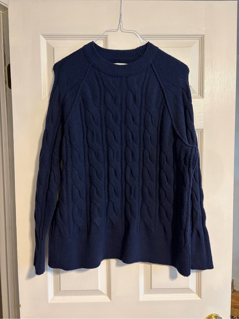 Aerie Navy Blue Cable Knit Crewneck Sweater Size XS Oversized Raglan Pullover